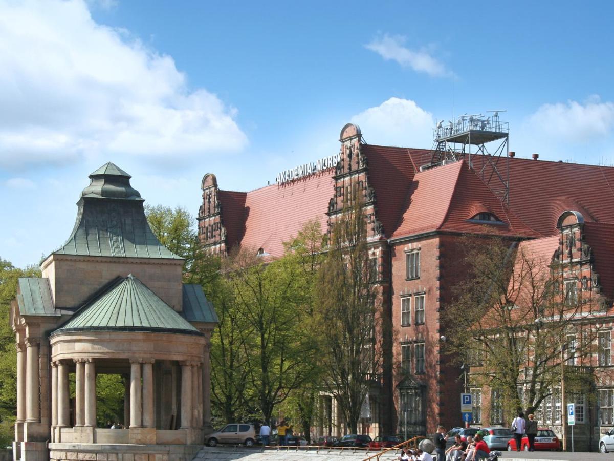 Studencki Dom Marynarza Pasat Hostel Szczecin Exterior foto